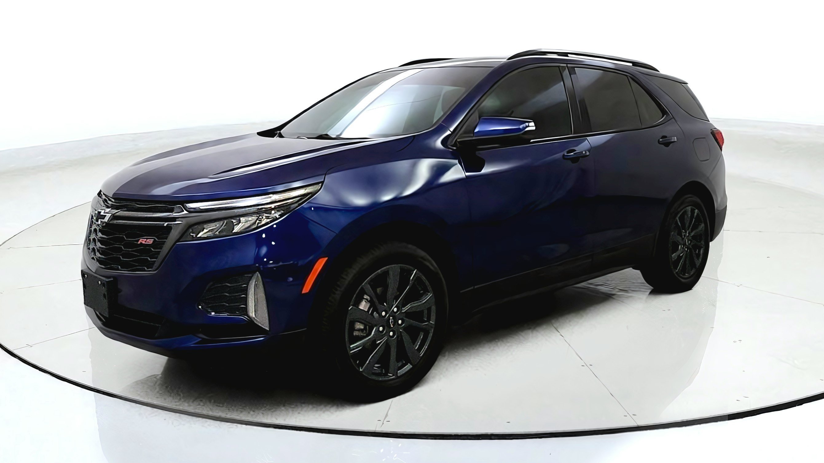 Used 2023 Chevrolet Equinox RS w/ RS Leather Package AWD/4WD image 3