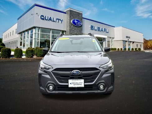 Used 2025 Subaru Outback Onyx Edition AWD/4WD image 3