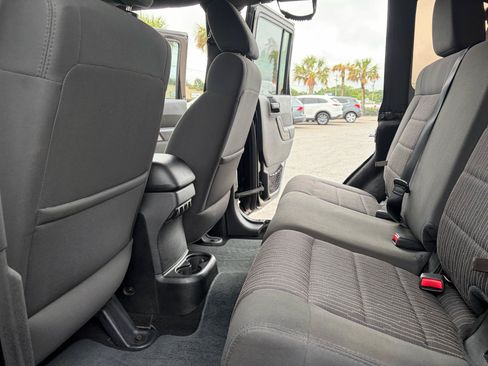 Used 2012 Jeep Wrangler Unlimited Sport AWD/4WD image 38