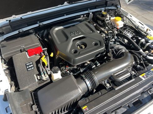 Used 2024 Jeep Wrangler Sport image 28