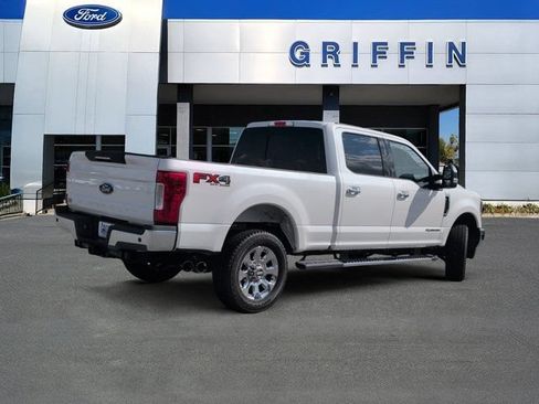 Used 2018 Ford F250 Lariat w/ Lariat Ultimate Package AWD/4WD image 4