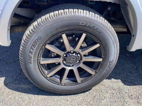 Used 2017 Ford F150 Lariat AWD/4WD image 45