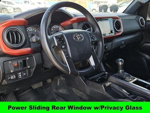Used 2019 Toyota Tacoma TRD Off-Road image 29