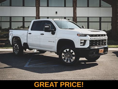 Used 2022 Chevrolet Silverado 2500 Custom w/ Custom Convenience Package AWD/4WD image 1