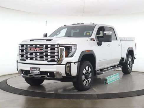Used 2024 GMC Sierra 2500 Denali w/ Denali Reserve Package AWD/4WD image 10