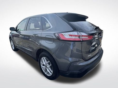 Used 2023 Ford Edge SEL image 4