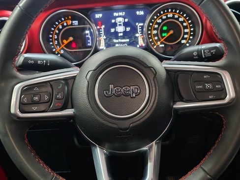 Used 2023 Jeep Gladiator Rubicon image 18