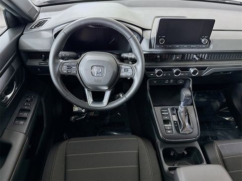 Used 2025 Honda CR-V Sport image 3