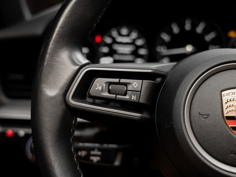 Used 2020 Porsche 911 Carrera image 44