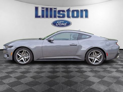 Used 2026 Ford Mustang Premium RWD image 7