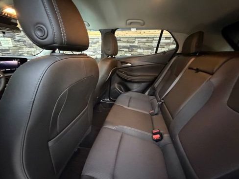 Used 2024 Buick Encore GX Preferred w/ Comfort Package AWD/4WD image 32