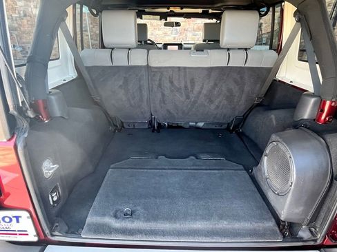 Used 2010 Jeep Wrangler Unlimited Sahara w/ Dual Top Group image 18