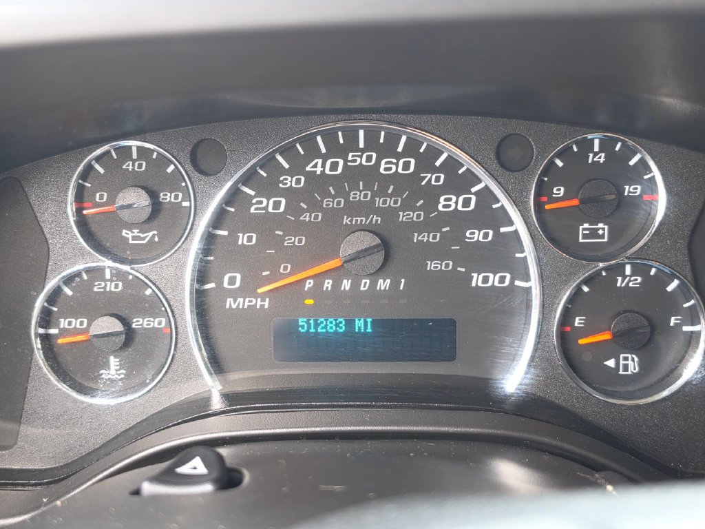 Used 2020 Chevrolet Express 2500 RWD image 32