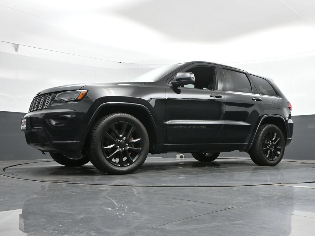 Used 2021 Jeep Grand Cherokee Laredo X AWD/4WD image 48