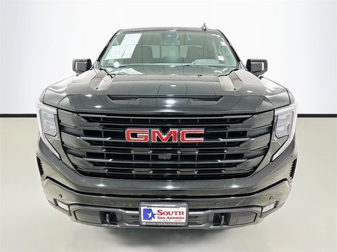 Used 2025 GMC Sierra 1500 Elevation w/ Preferred Package image 2