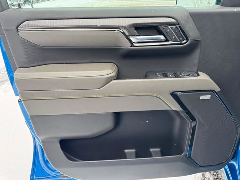 Used 2024 Chevrolet Silverado 1500 ZR2 w/ Technology Package image 19