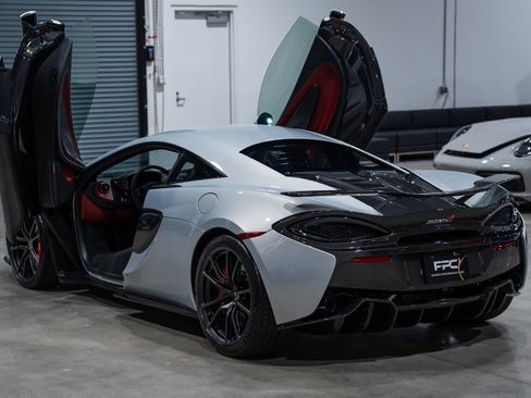 Used 2016 McLaren 570S Coupe image 59