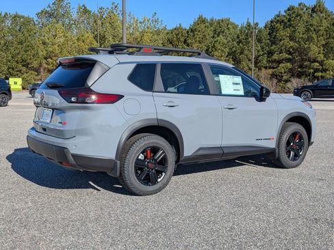 New 2026 Nissan Rogue SV image 4