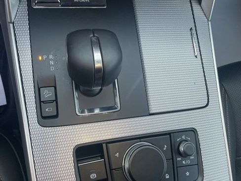 Certified 2025 MAZDA CX-70 3.3 Turbo S w/ Premium Package image 23