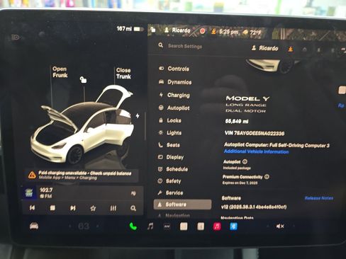 Used 2022 Tesla Model Y Long Range image 16