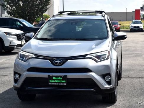Used 2017 Toyota RAV4 Limited FWD image 1