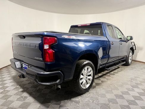 Used 2020 Chevrolet Silverado 1500 Custom w/ Custom Value Package AWD/4WD image 7