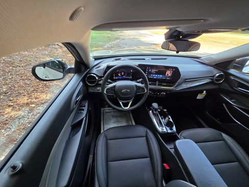 New 2026 Chevrolet Trax ACTIV w/ Driver Confidence Package FWD image 14