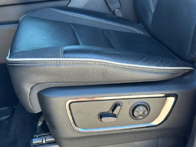 Used 2025 RAM 1500 Limited AWD/4WD image 33