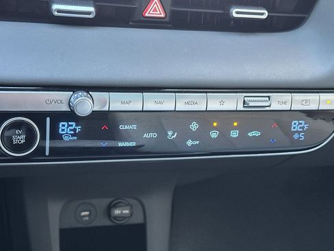 Used 2024 Hyundai Ioniq 5 Limited image 23