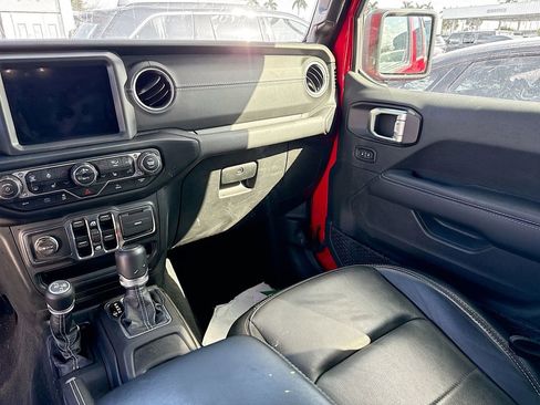 Used 2021 Jeep Wrangler Unlimited Sahara w/ Cold Weather Group image 25