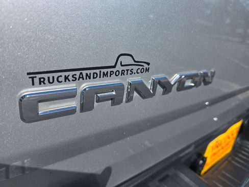 Used 2016 GMC Canyon SLE w/ SLE Convenience Package RWD image 5