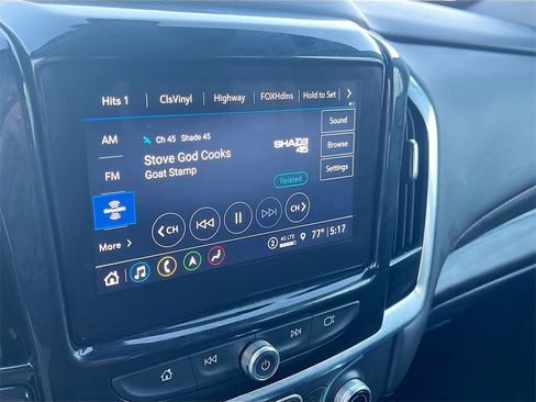 Used 2023 Chevrolet Traverse RS image 14