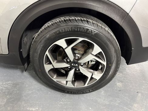 Used 2020 Kia Sportage LX image 31