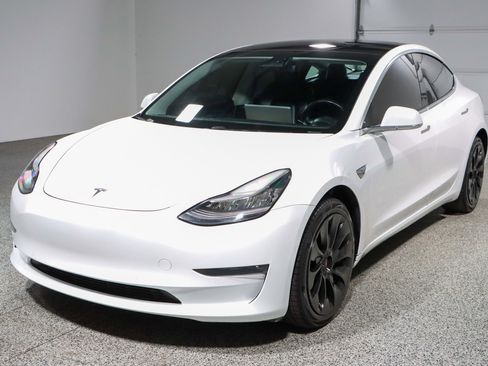 Used 2020 Tesla Model 3 Long Range AWD/4WD image 26