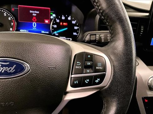 Used 2022 Ford Explorer XLT AWD/4WD image 18