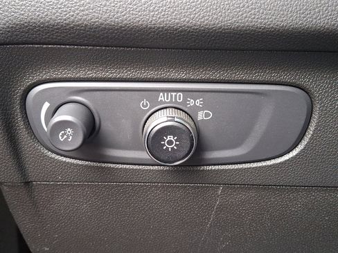 Used 2022 Buick Envision Preferred image 25