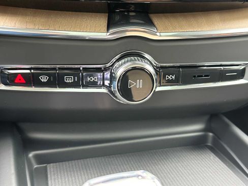 New 2026 Volvo XC60 T8 Plus w/ Protection Package Premier AWD/4WD image 29