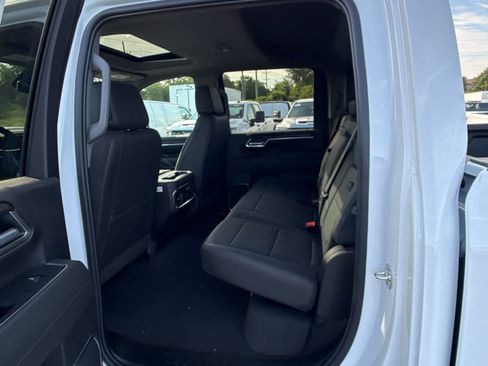 New 2026 GMC Sierra 3500 SLT w/ SLT Premium Package AWD/4WD image 35