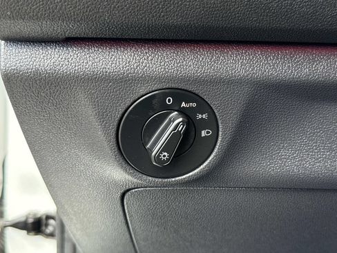 Used 2019 Volkswagen Jetta SEL FWD image 43