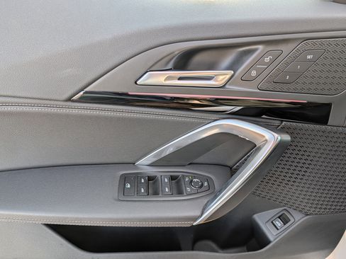 Used 2023 BMW X1 xDrive28i image 19