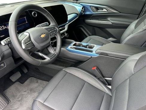 New 2026 Chevrolet Equinox EV LT FWD image 10