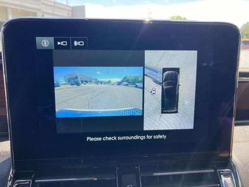 Used 2019 Lincoln Navigator Reserve AWD/4WD image 25