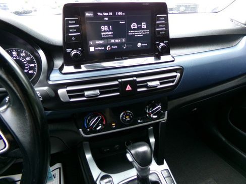 Used 2021 Kia Seltos S image 22