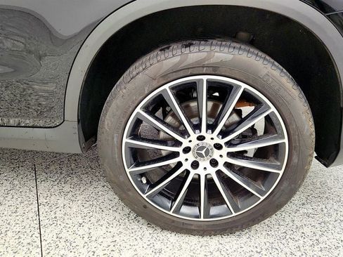 Used 2022 Mercedes-Benz GLC 300 image 9