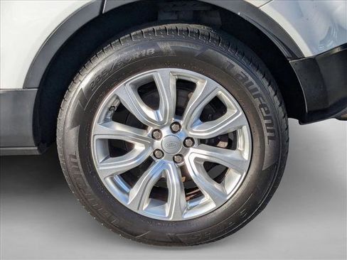 Used 2017 Land Rover Range Rover Evoque SE image 26