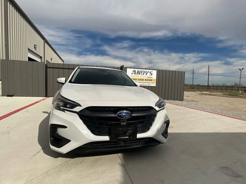 Used 2024 Subaru Legacy Premium image 2
