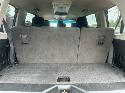 Used 2015 Nissan Armada SV image 14