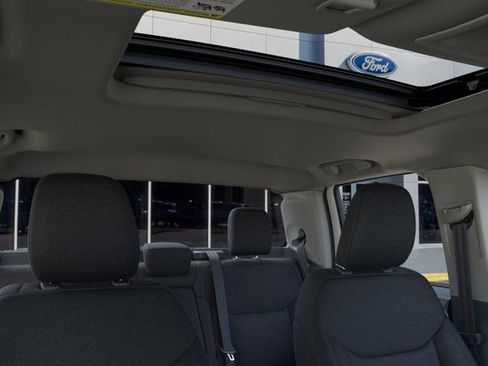 New 2025 Ford Maverick XLT w/ XLT Luxury Package image 14