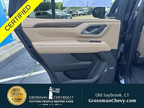 Used 2023 Chevrolet Tahoe Premier AWD/4WD image 25