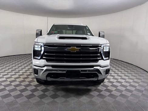 Used 2025 Chevrolet Silverado 2500 LTZ w/ LTZ Convenience Package AWD/4WD image 5
